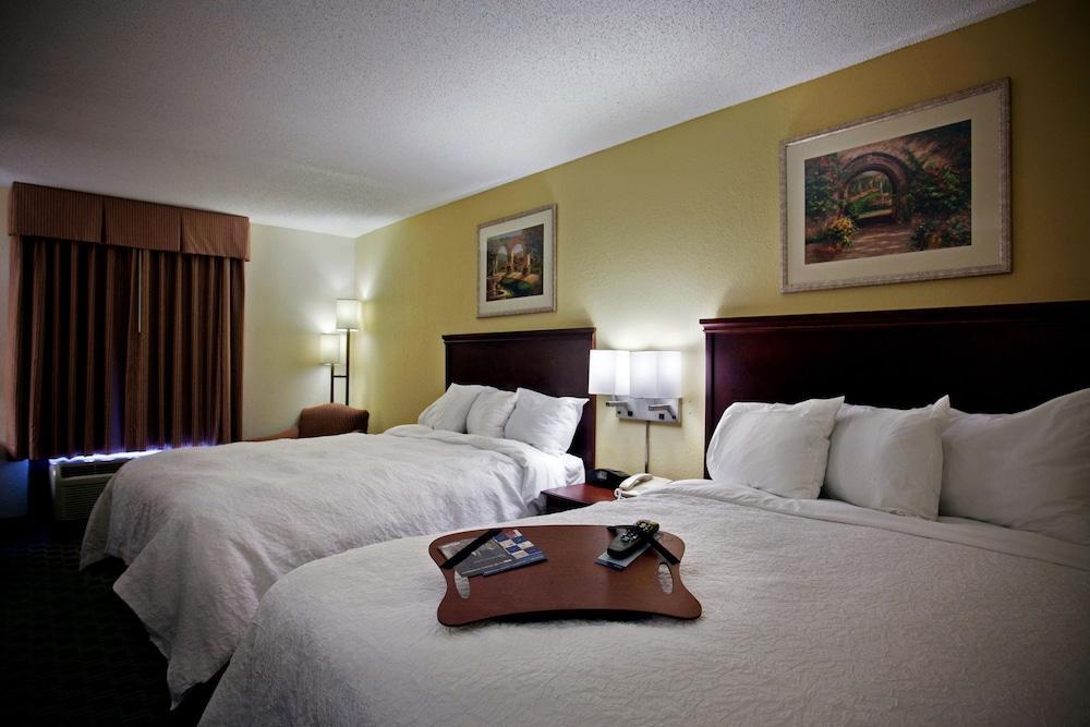 Hampton Inn Carrollton Bagian luar foto
