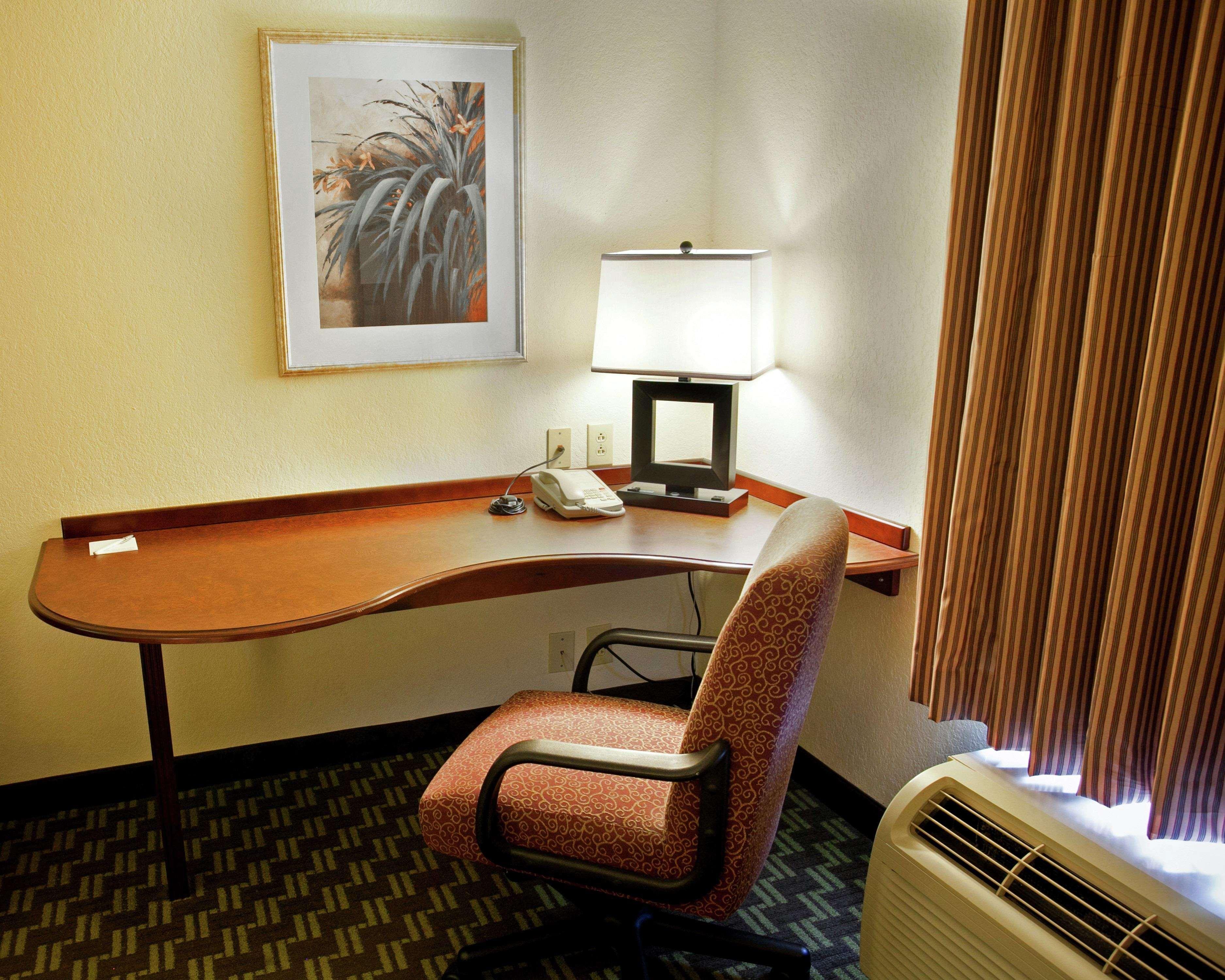 Hampton Inn Carrollton Bagian luar foto
